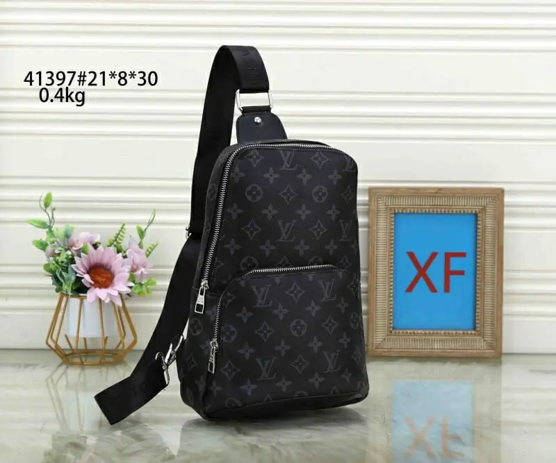 louis vuitton mini sac a main pour homme s_11a0b32